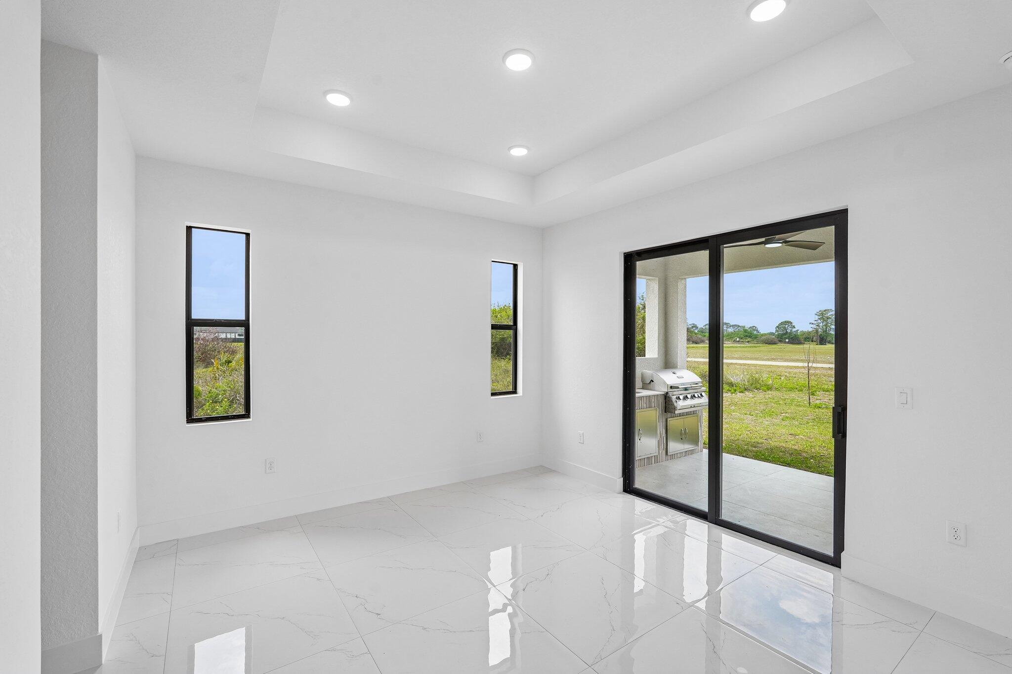 PORT LABELLE UNIT 8 - Residential