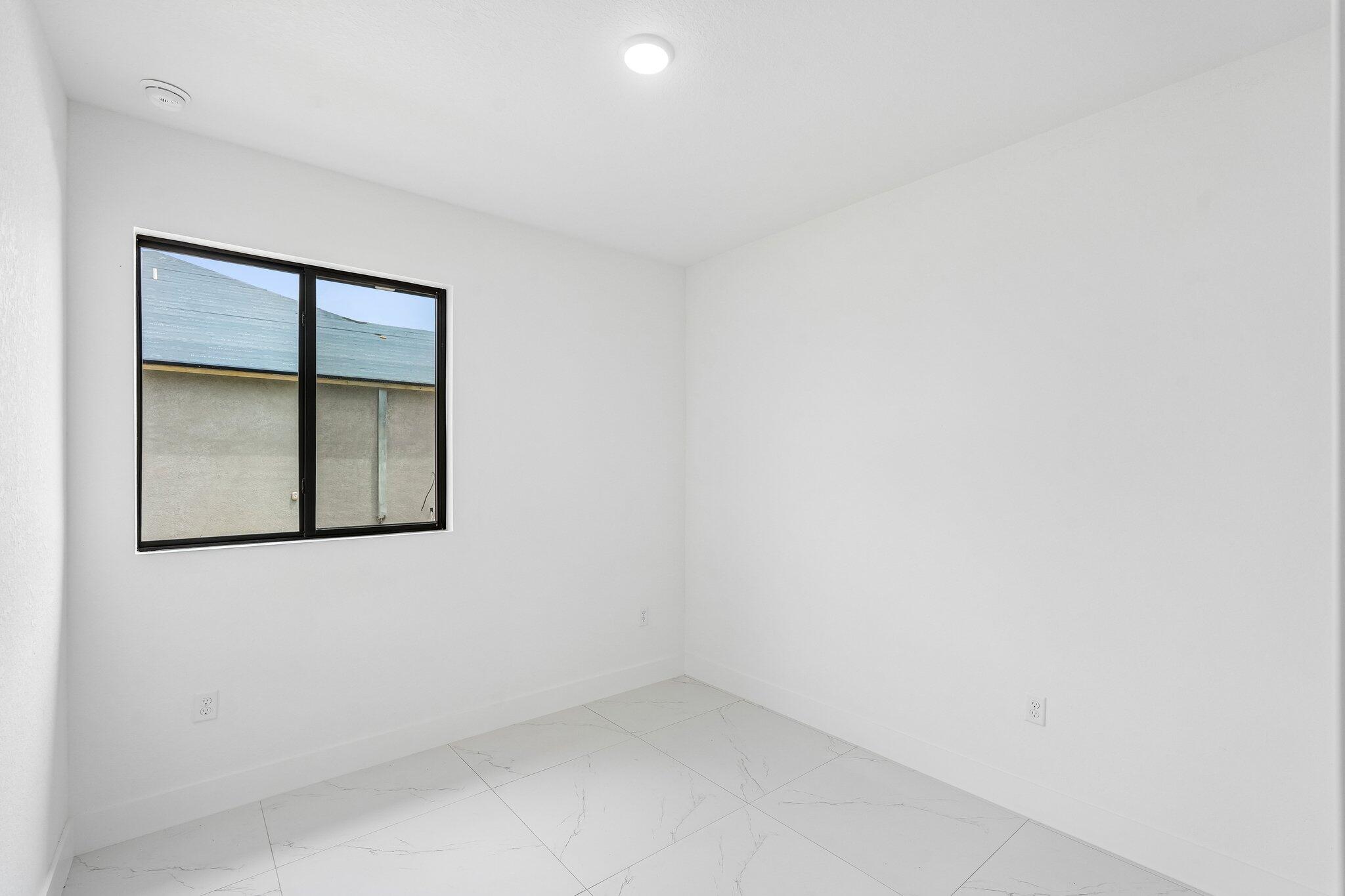 PORT LABELLE UNIT 8 - Residential