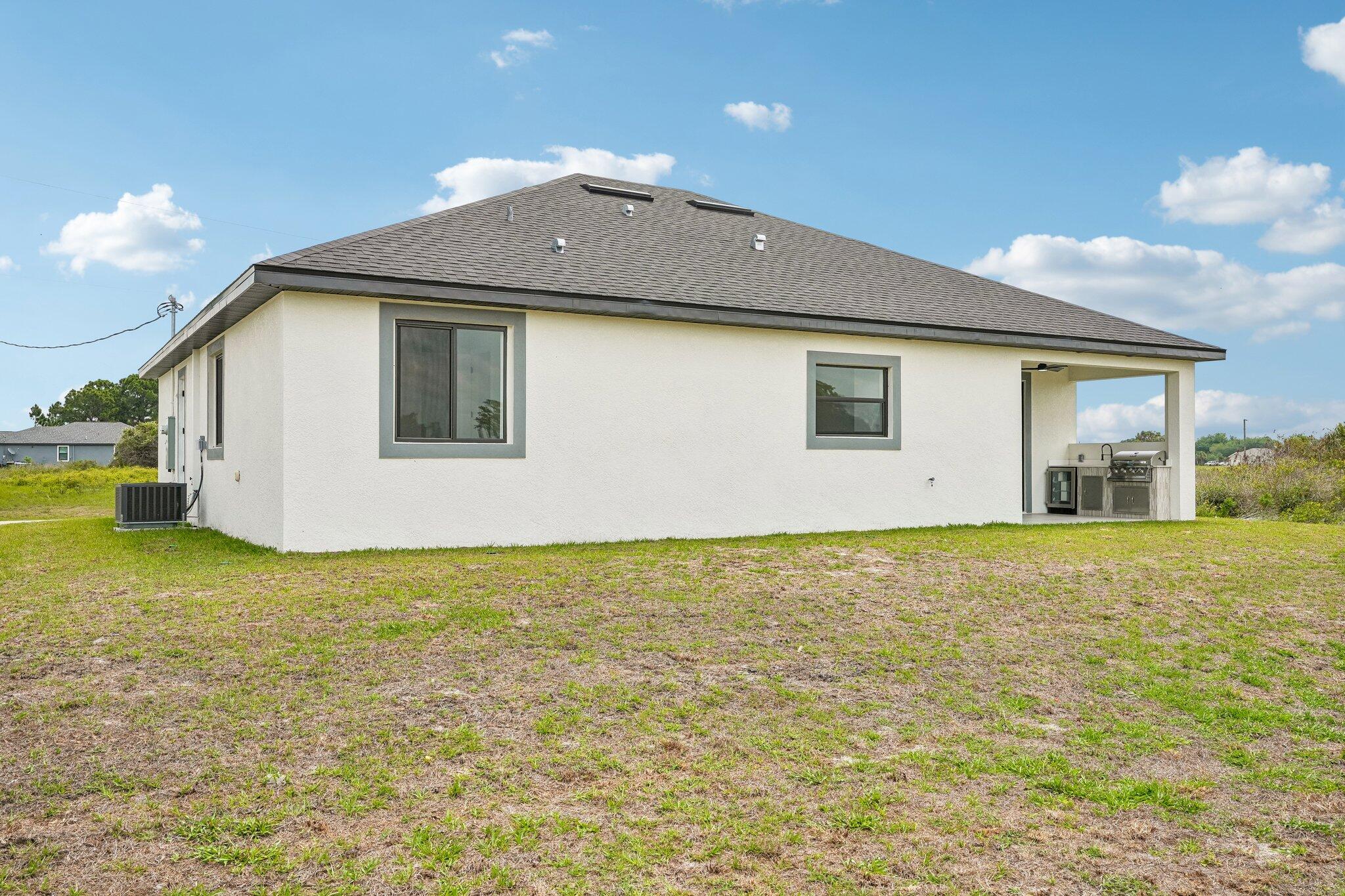 PORT LABELLE UNIT 8 - Residential