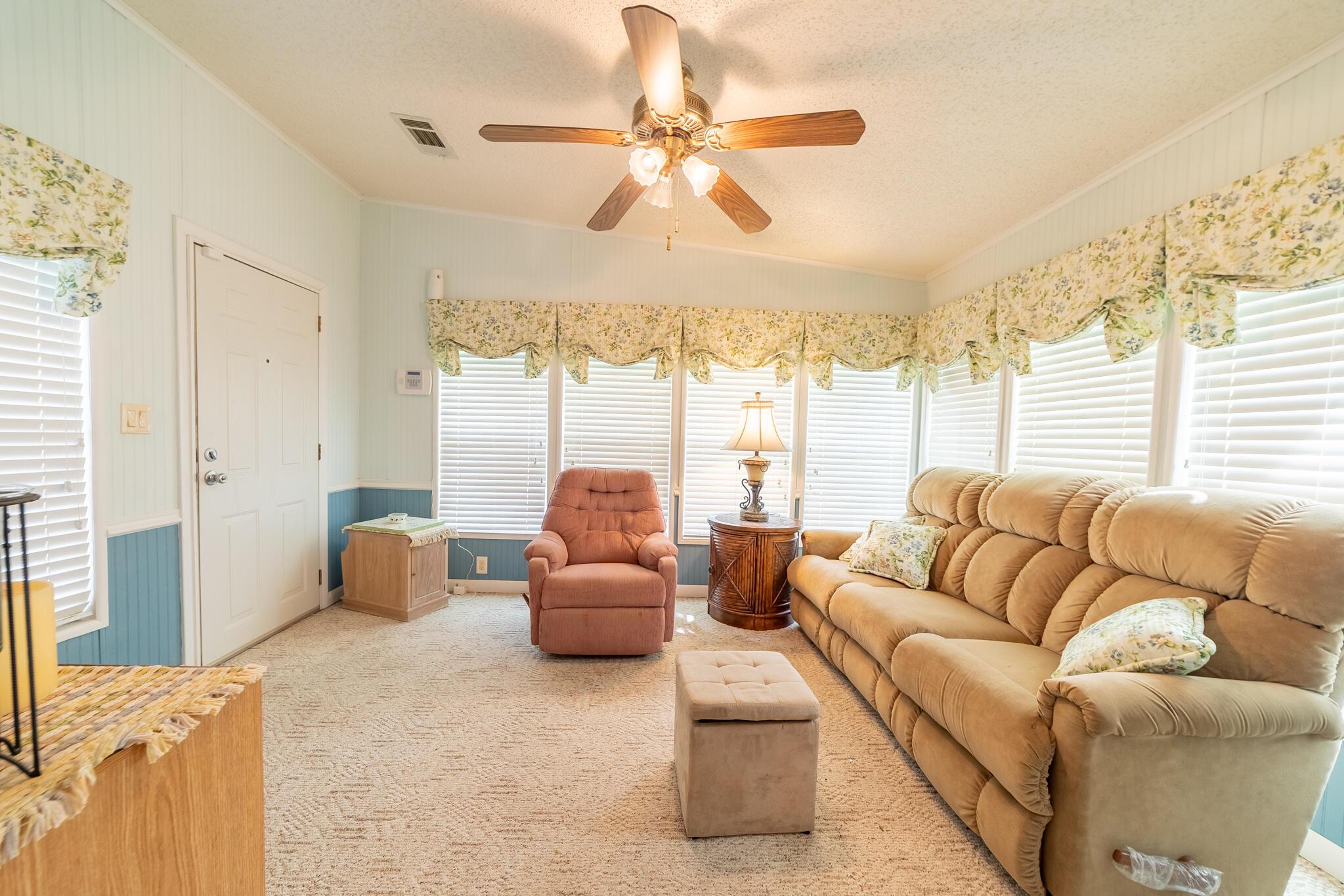 1379 Chobee Loop