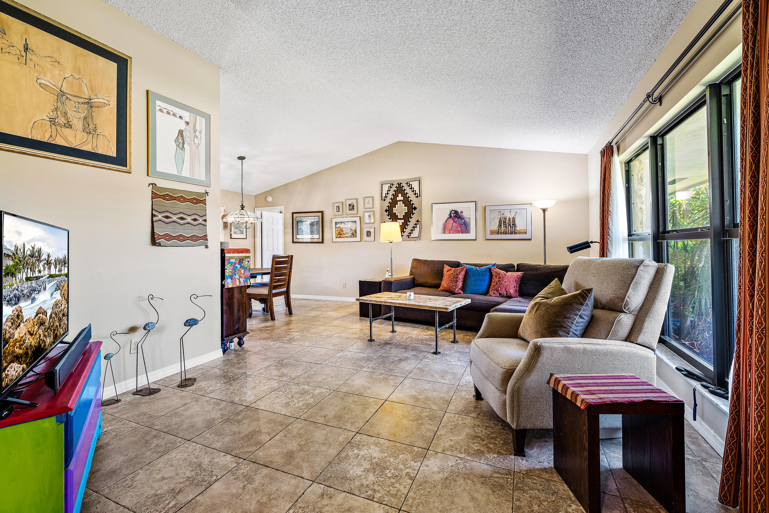 TEQUESTA PINES - Residential