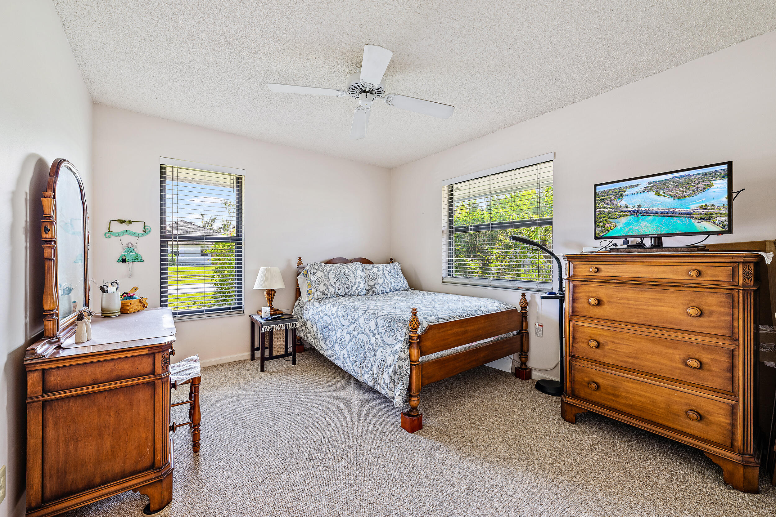 TEQUESTA PINES - Residential