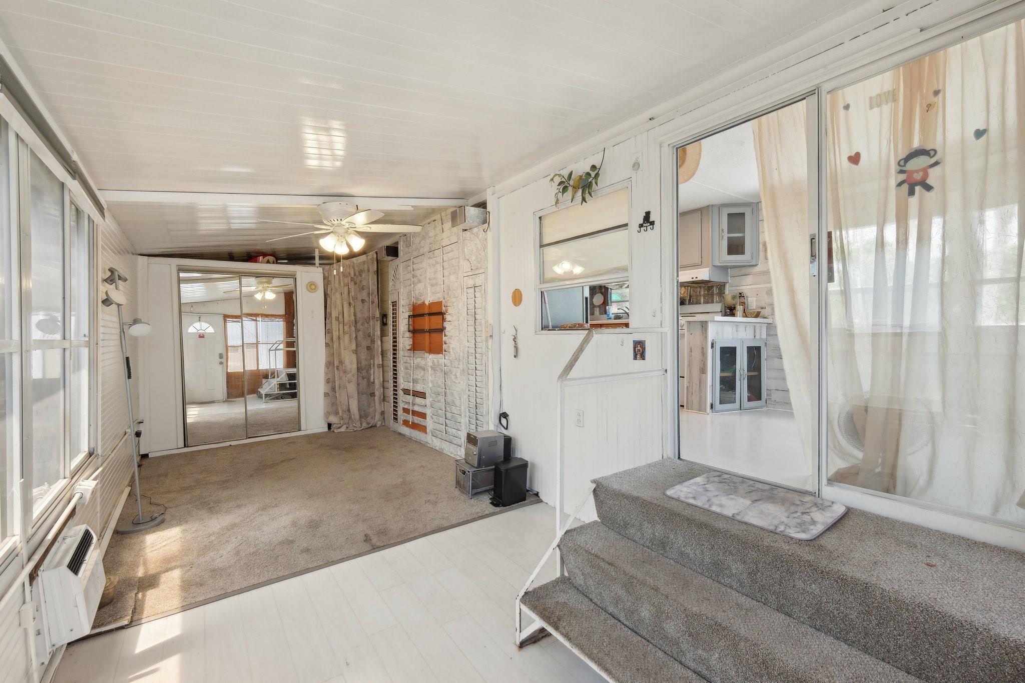 YOGI-BY-THE-SEA - Residential