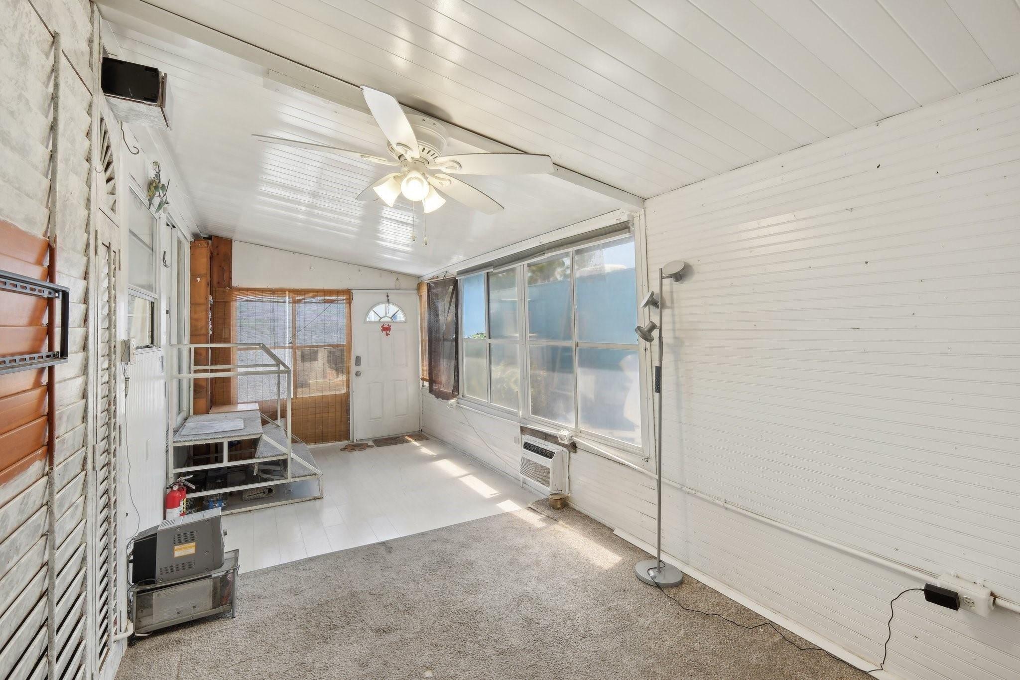 YOGI-BY-THE-SEA - Residential