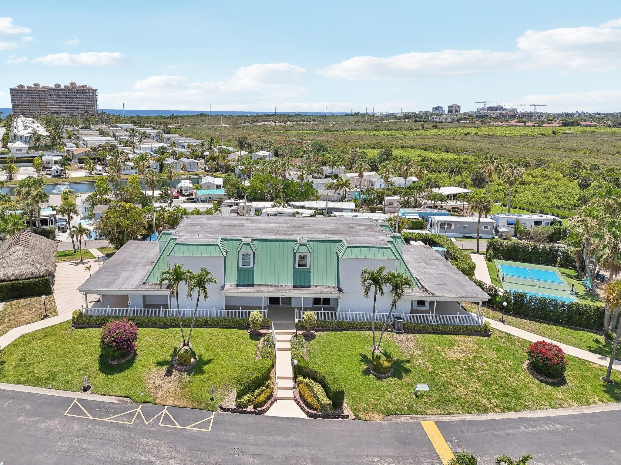 YOGI-BY-THE-SEA - Residential