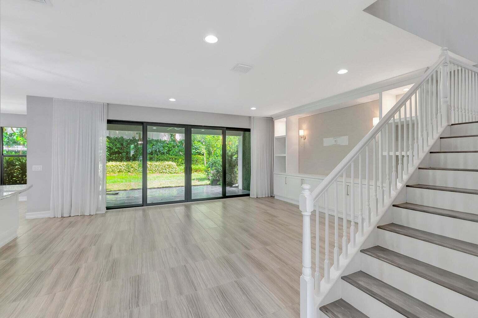 13781 Moss Agate Avenue