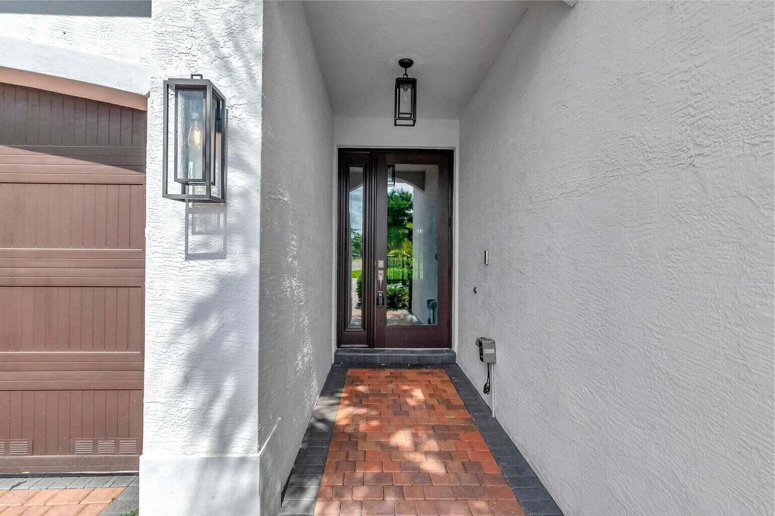 13781 Moss Agate Avenue