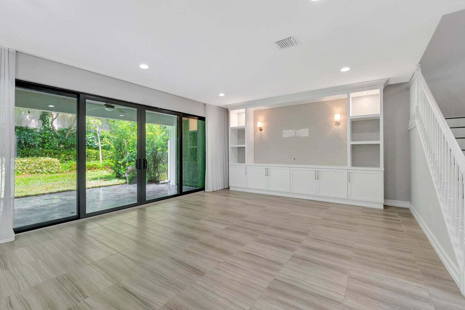 13781 Moss Agate Avenue