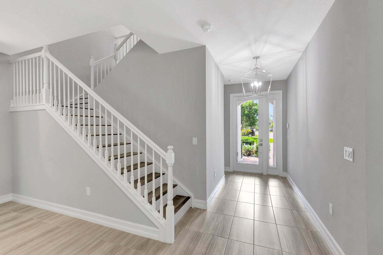 13781 Moss Agate Avenue