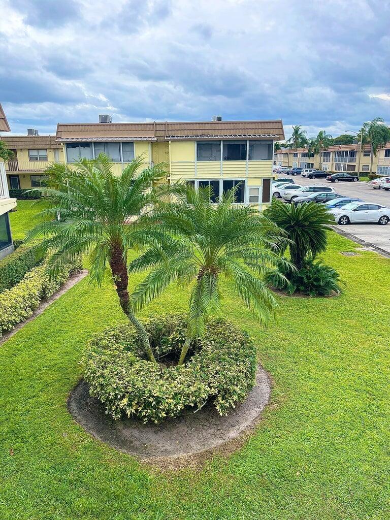 Motivated seller!! Bring your toothbrush and Enjoy living the Florida lifestyle in this popular active 55+ golf community in Kings Point. The unit is on 2nd floor with lift close by. It is renovated with NEW kitchen and has NEW waterproof vinyl flooring, paint and baseboards and updated bathroom with new tile and vanities, NEW AC and WH 2023 and much more. Furniture can be included. This is a resort style community with 3 multi-million dollar remodeled clubhouses including two 18-hole golf courses, Indoor/outdoor heated pools, indoor resistance pool and lap pool. Tennis courts, picnic areas, live entertainment weekly in the theater. There are weekly Shows & Movies. Just minutes from downtown Delray and beaches.
