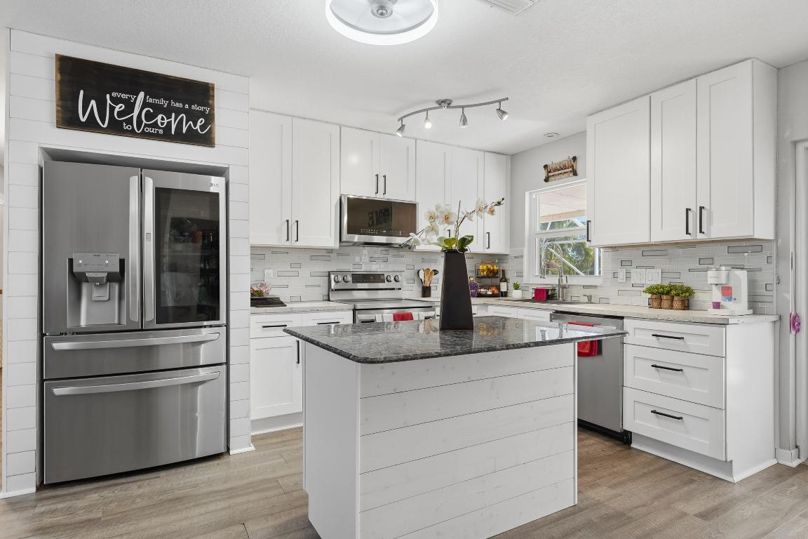 PORT ST LUCIE SECTION 3 - Residential