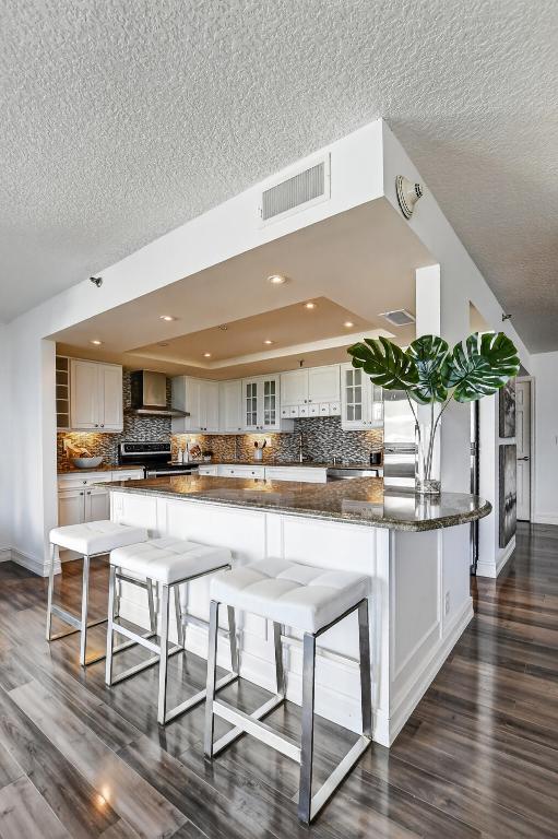 OCEAN DUNES CONDO - Residential