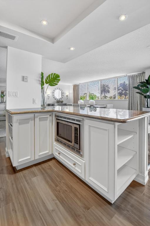 OCEAN DUNES CONDO - Residential