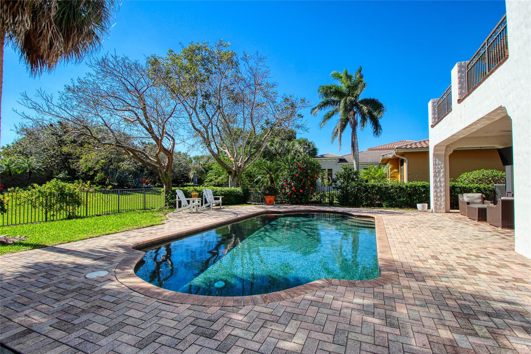 PARKLAND GOLF AND COUNTRY - Residential