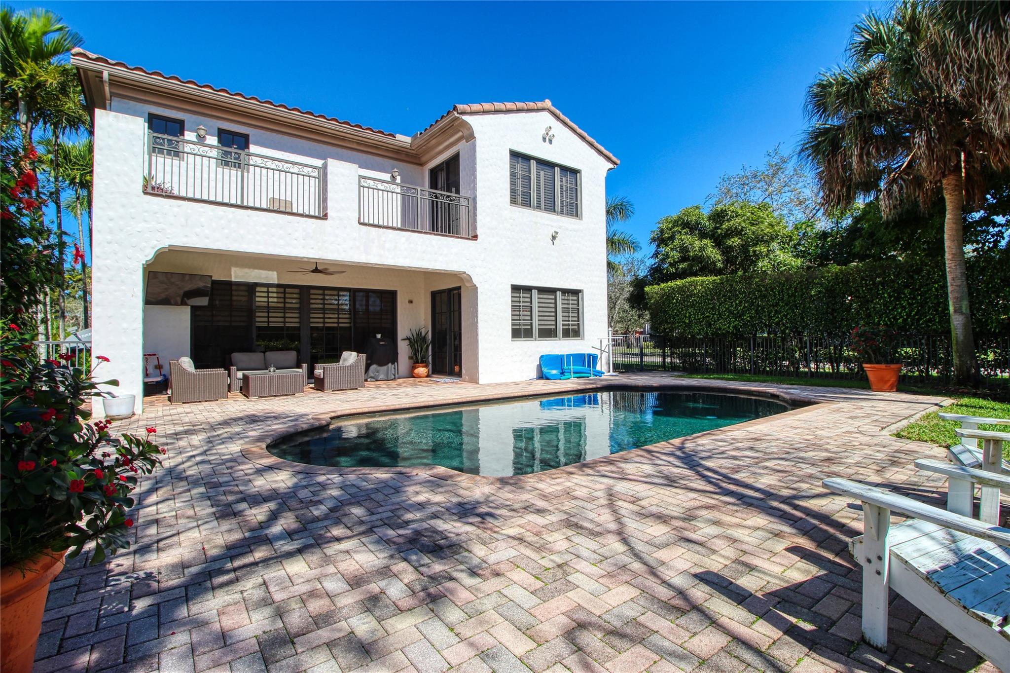 PARKLAND GOLF AND COUNTRY - Residential