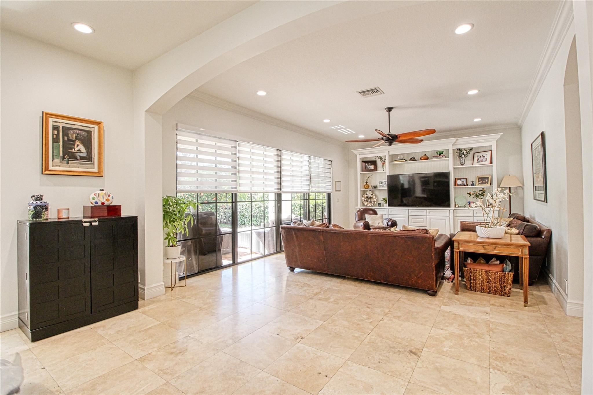 PARKLAND GOLF AND COUNTRY - Residential