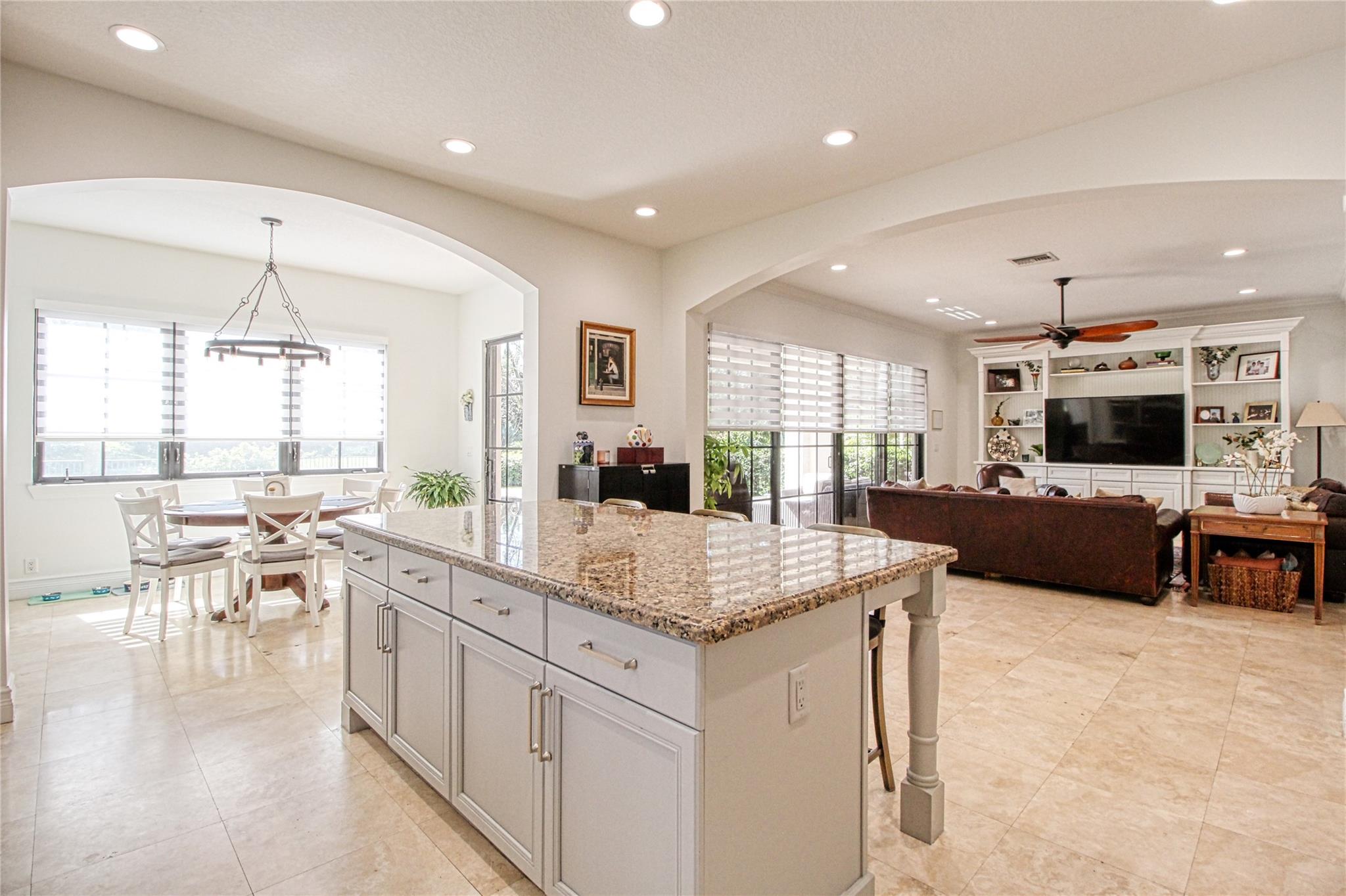 PARKLAND GOLF AND COUNTRY - Residential