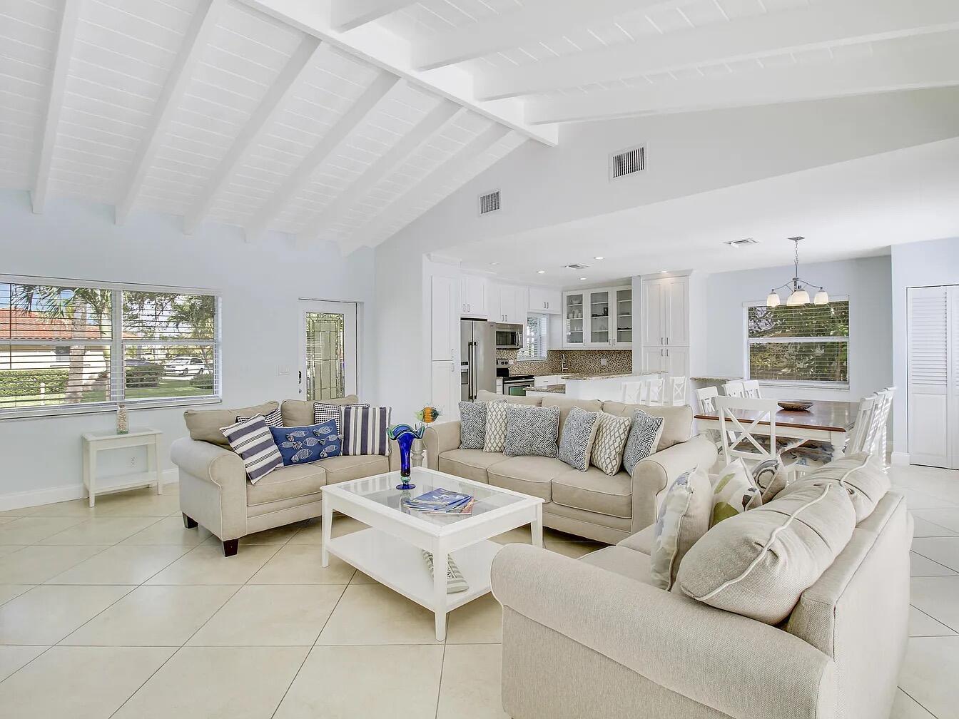 1310 Manor Drive