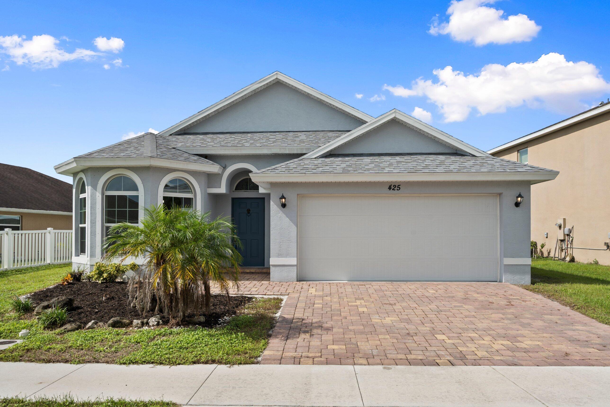 425 SEAFOAM Circle
