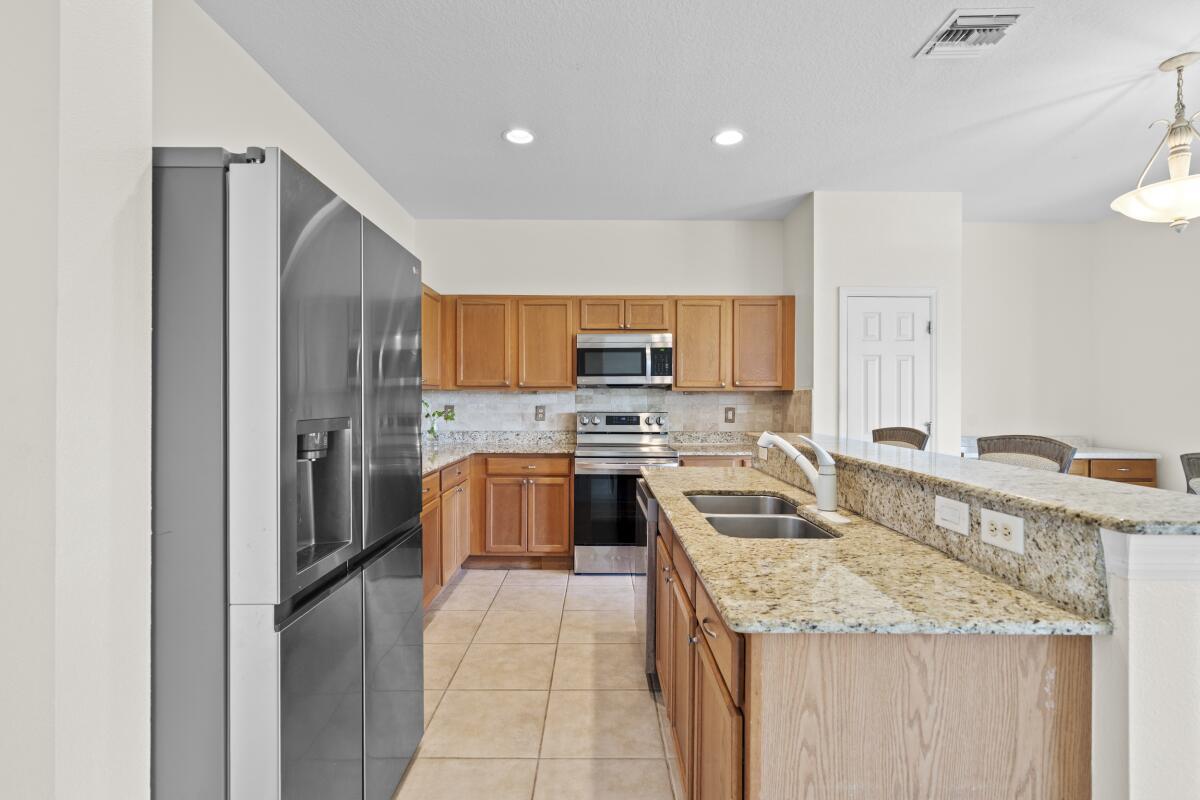 PORT ST LUCIE SEC 33 - Residential