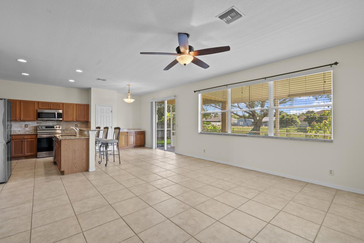 PORT ST LUCIE SEC 33 - Residential