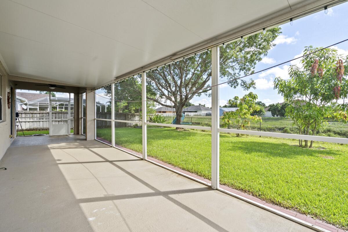 PORT ST LUCIE SEC 33 - Residential