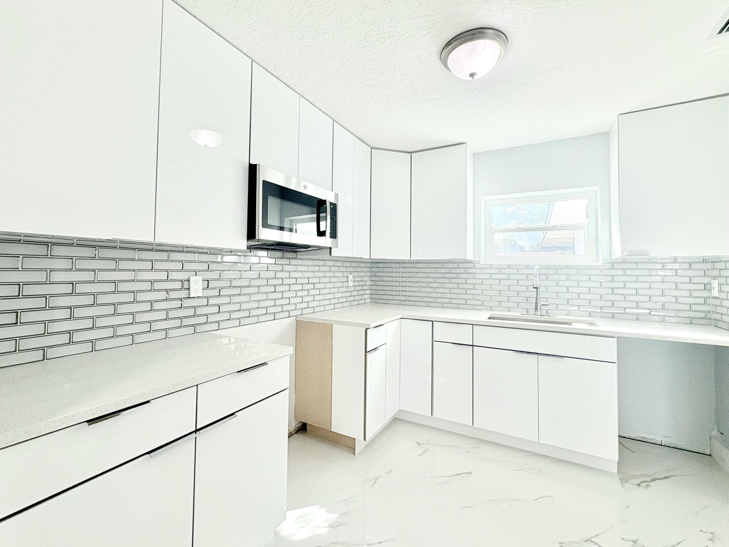 LARSON - Residential