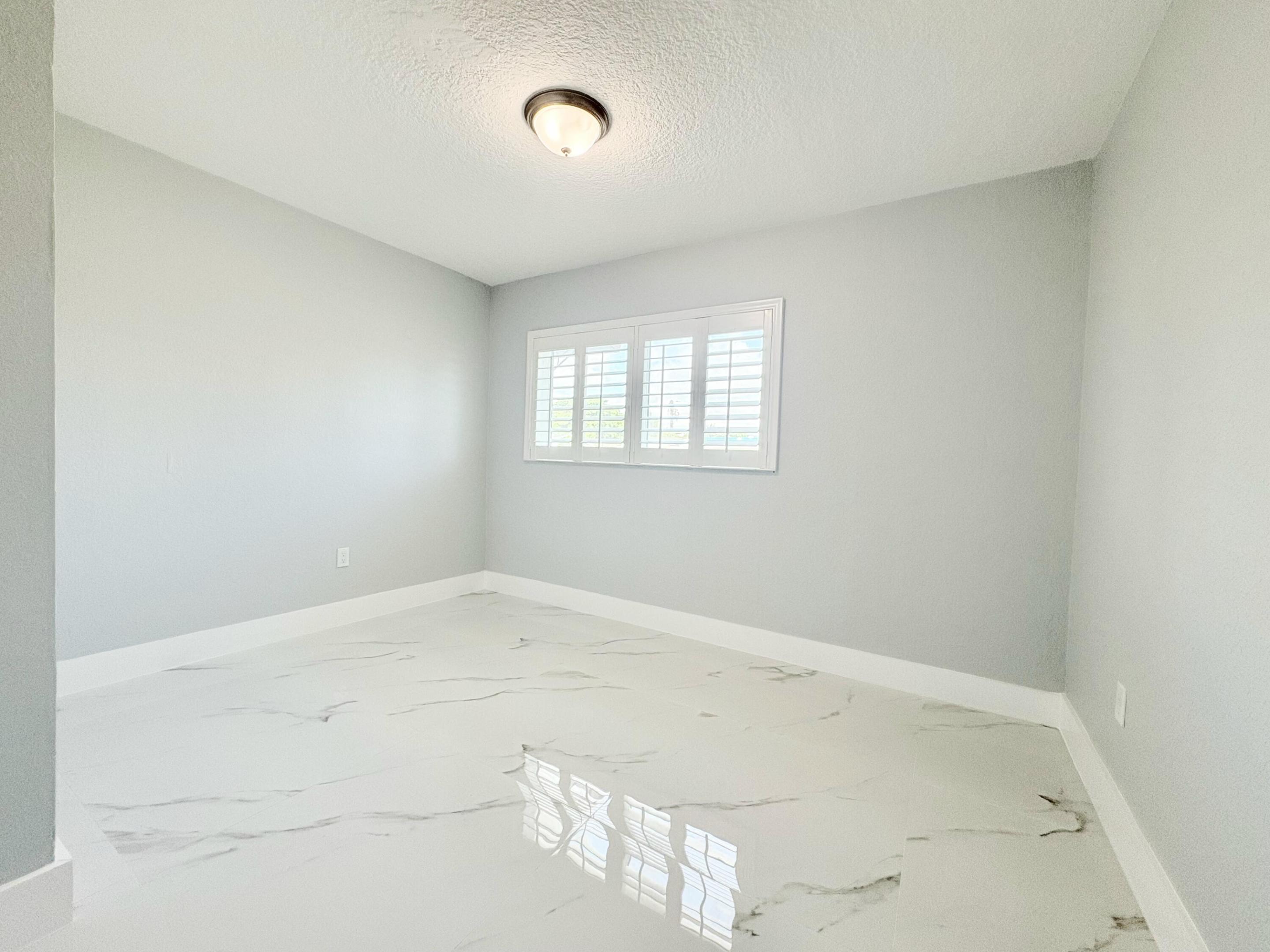 LARSON - Residential