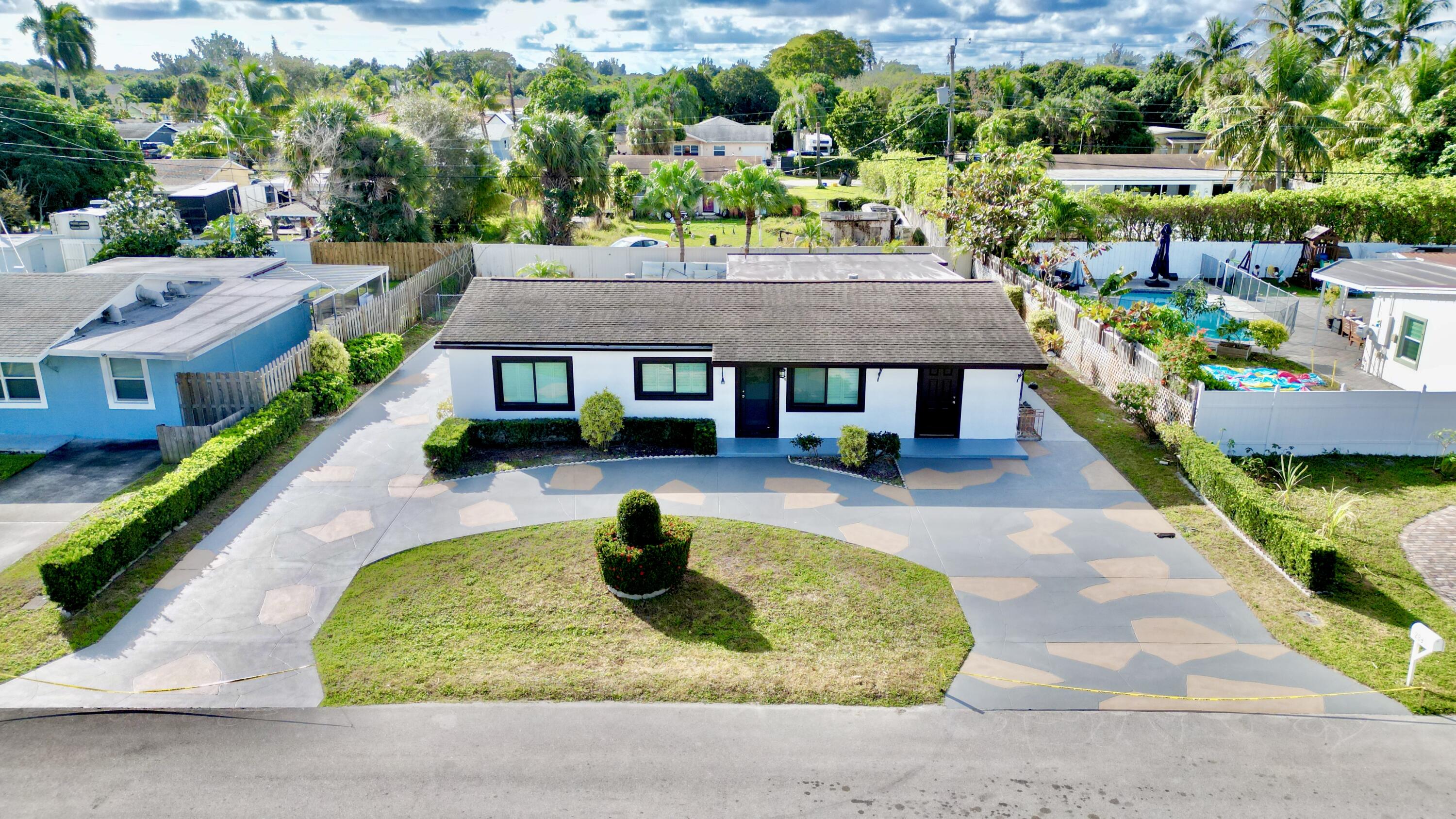 LARSON - Residential