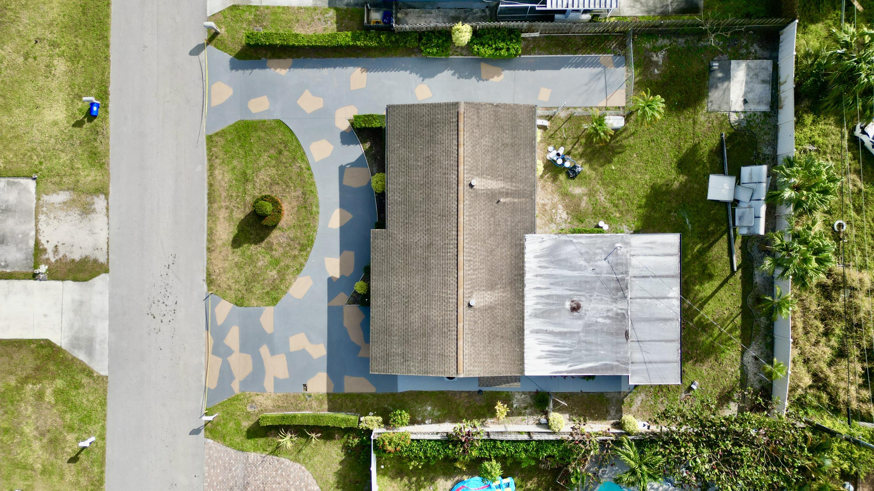 LARSON - Residential