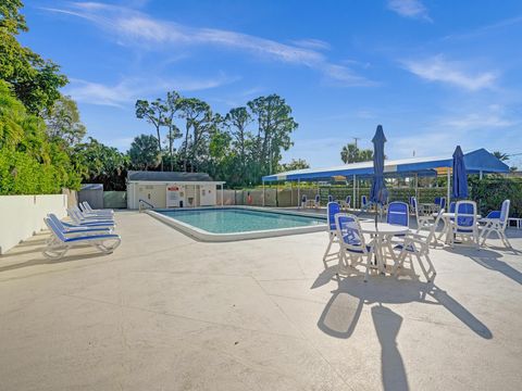 A home in Lake Worth