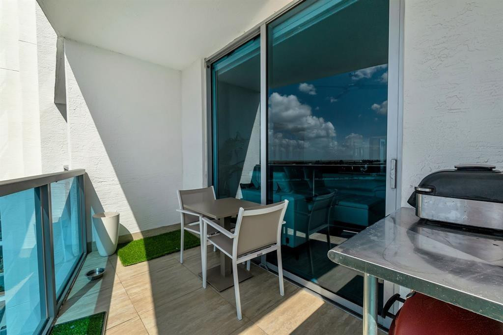 TAO SAWGRASS - Residential