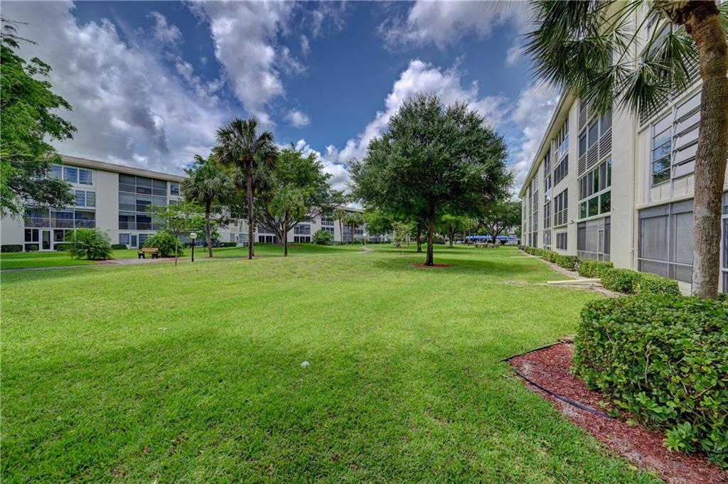 WYNMOOR VILLAGE - Residential