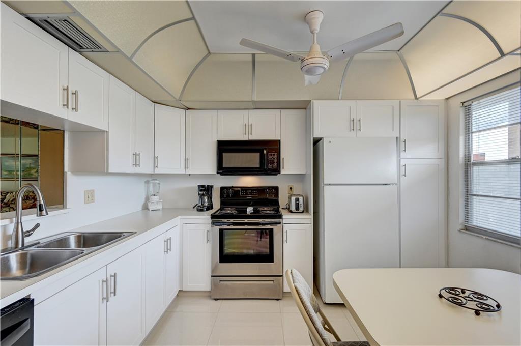 WYNMOOR VILLAGE - Residential