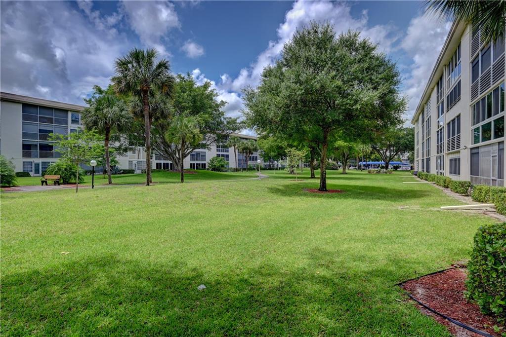 WYNMOOR VILLAGE - Residential