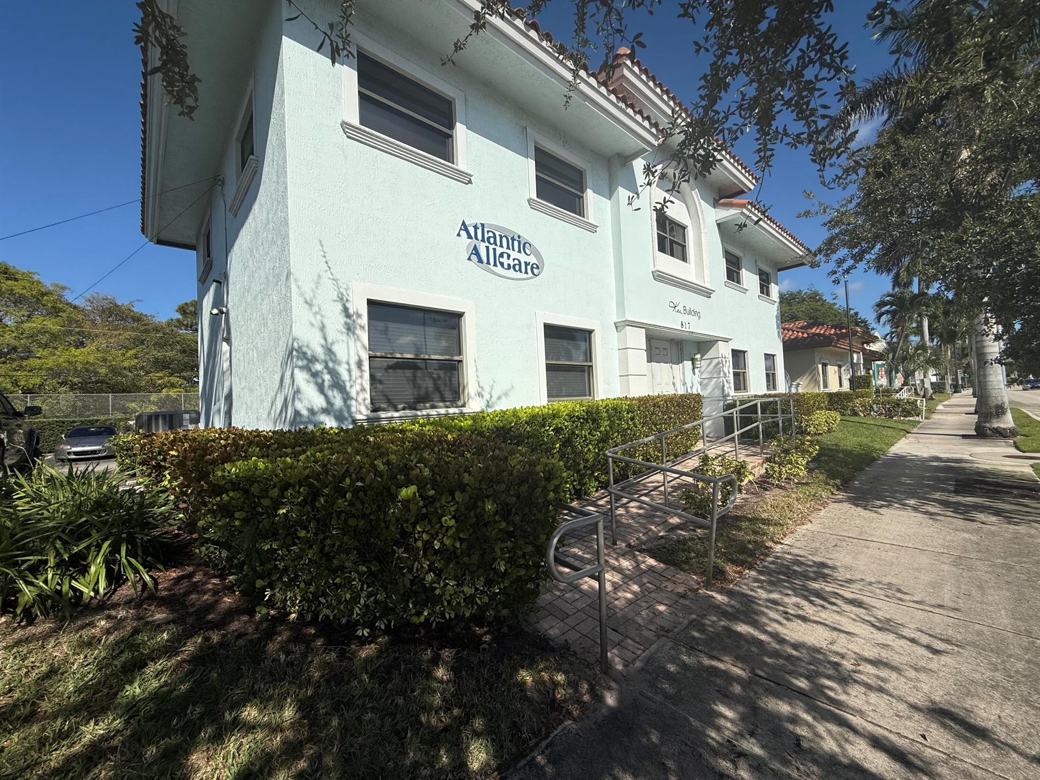 DEERFIELD BEACH ESTATES-R - Commercial Sale