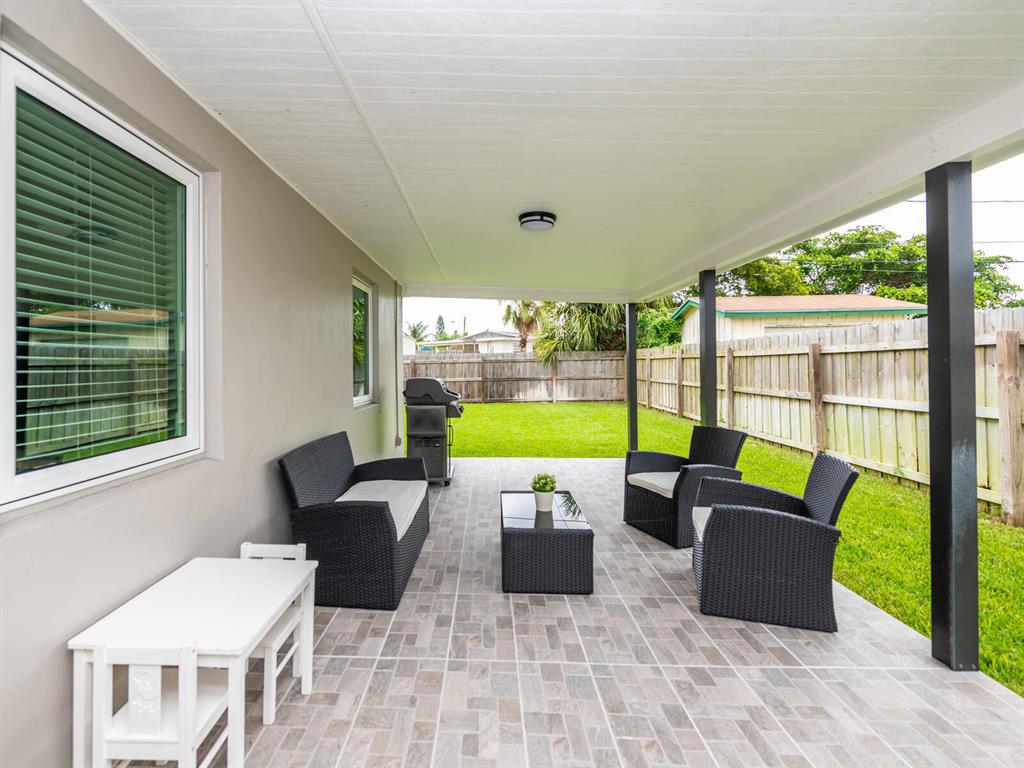 LANTANA HEIGHTS - Residential