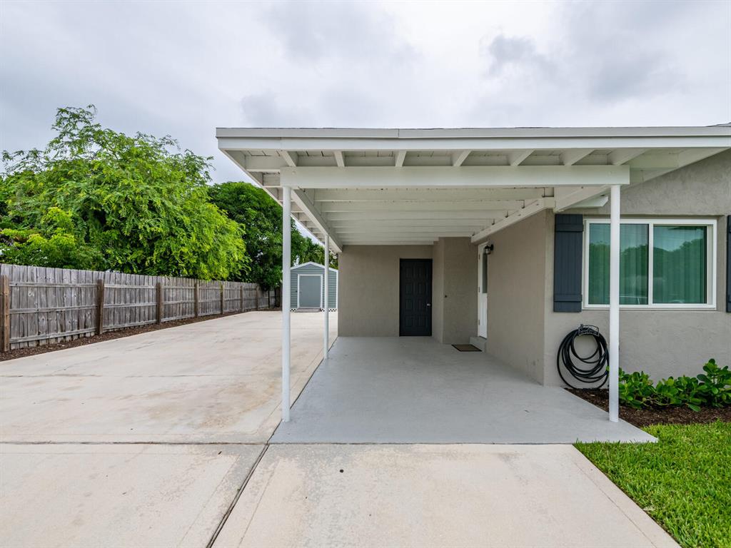 LANTANA HEIGHTS - Residential