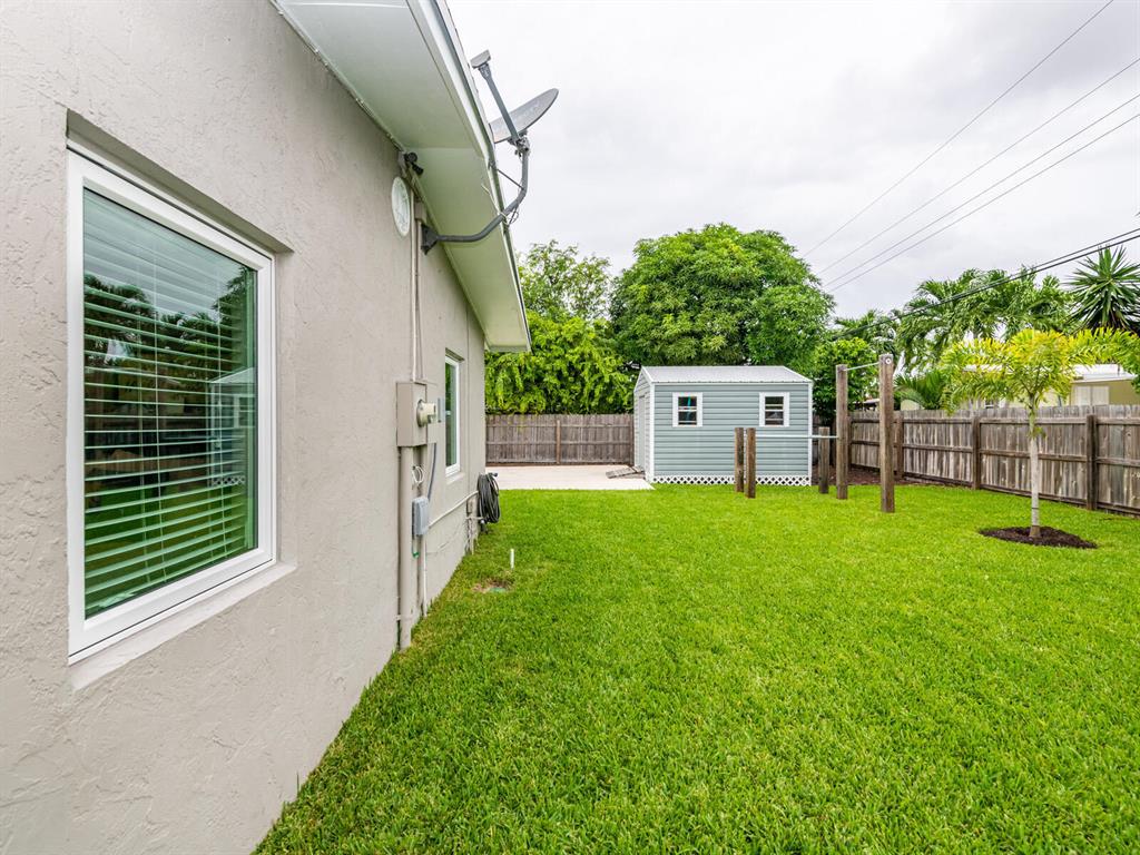 LANTANA HEIGHTS - Residential