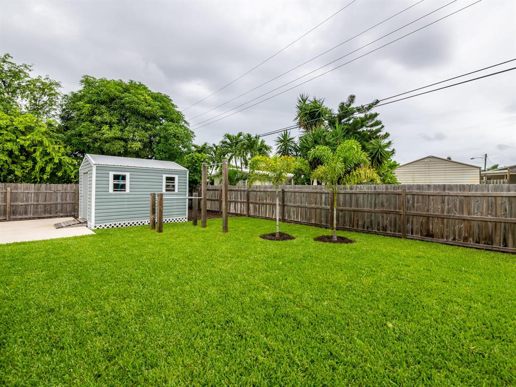 LANTANA HEIGHTS - Residential