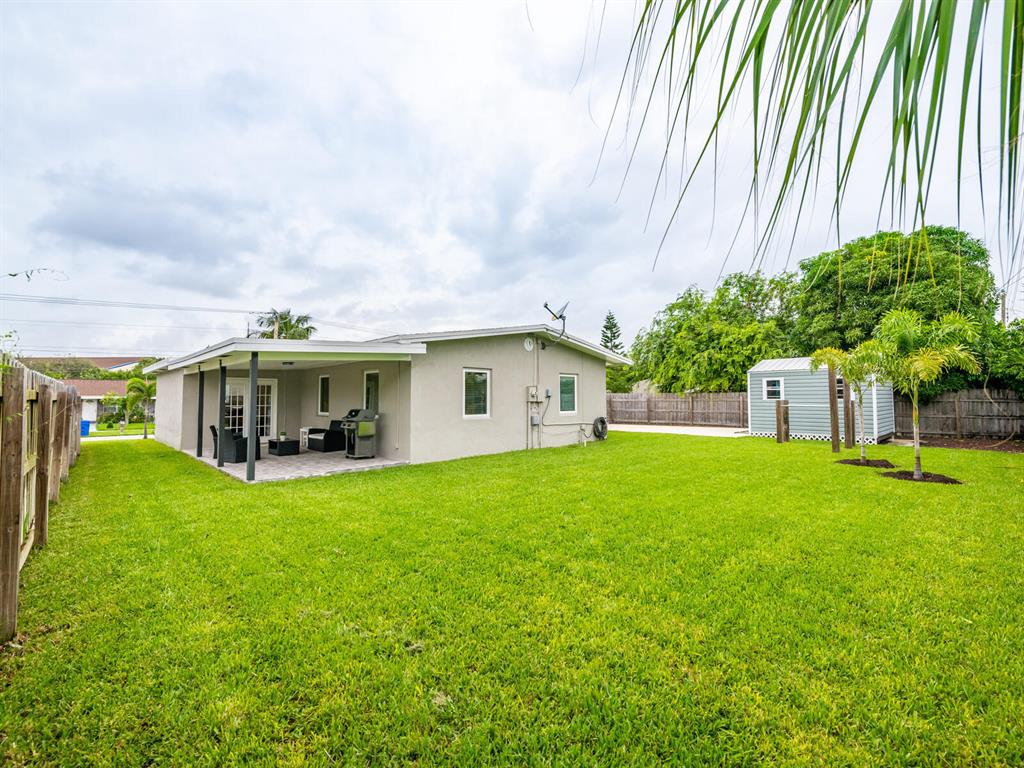 LANTANA HEIGHTS - Residential