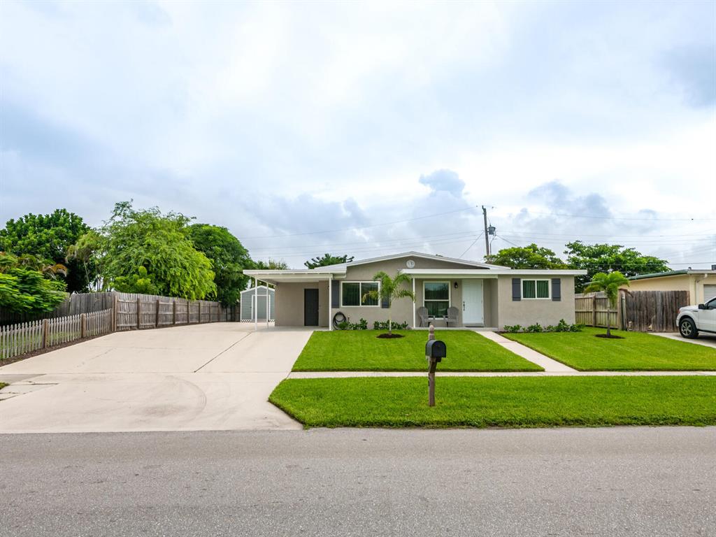 LANTANA HEIGHTS - Residential