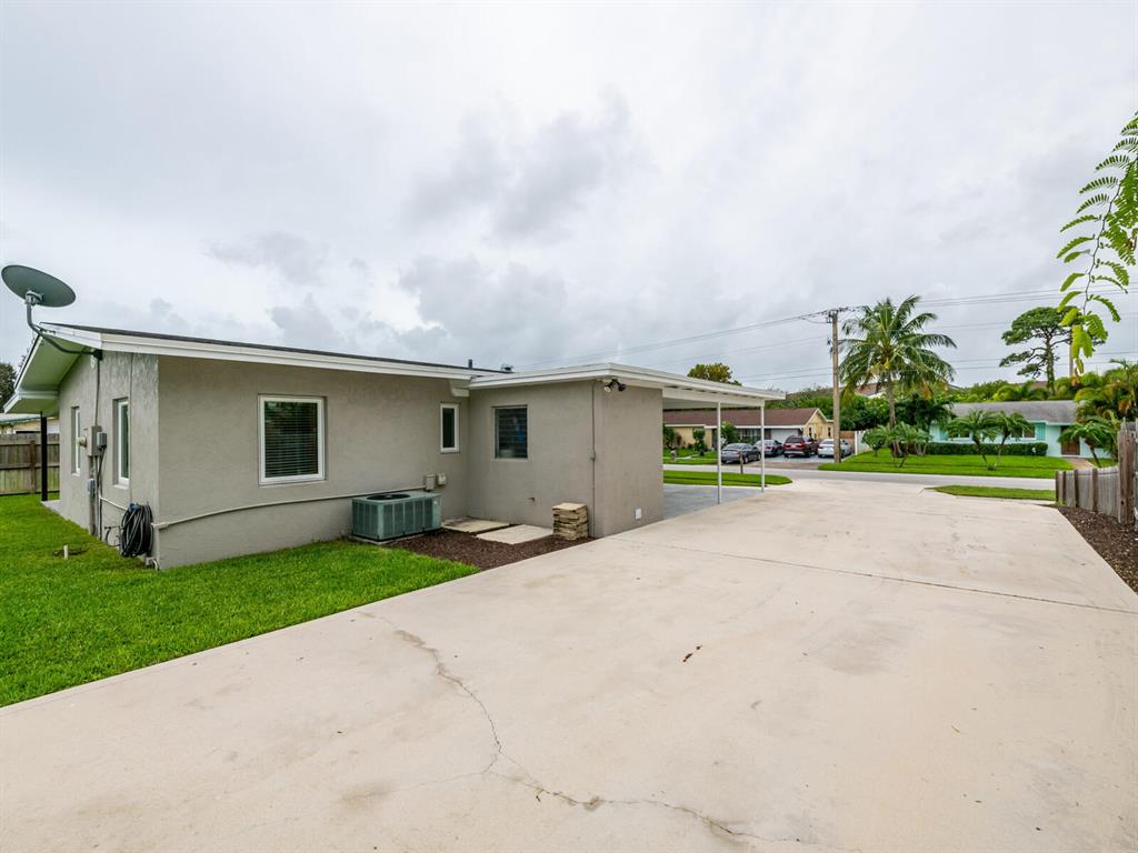 LANTANA HEIGHTS - Residential