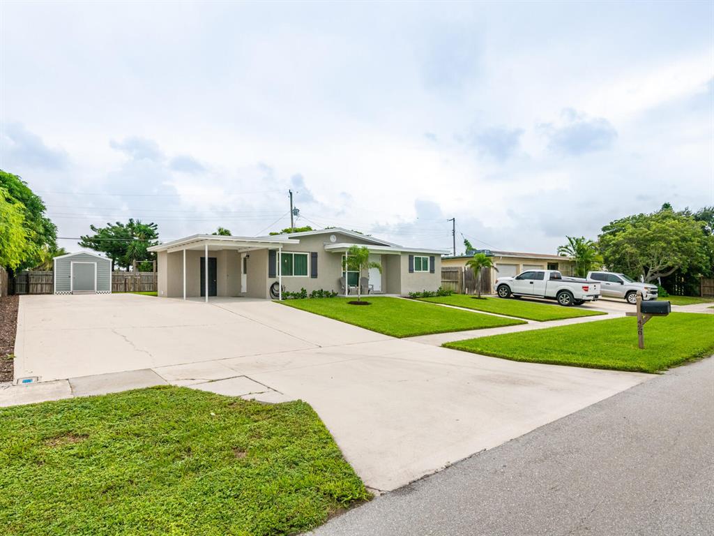 LANTANA HEIGHTS - Residential