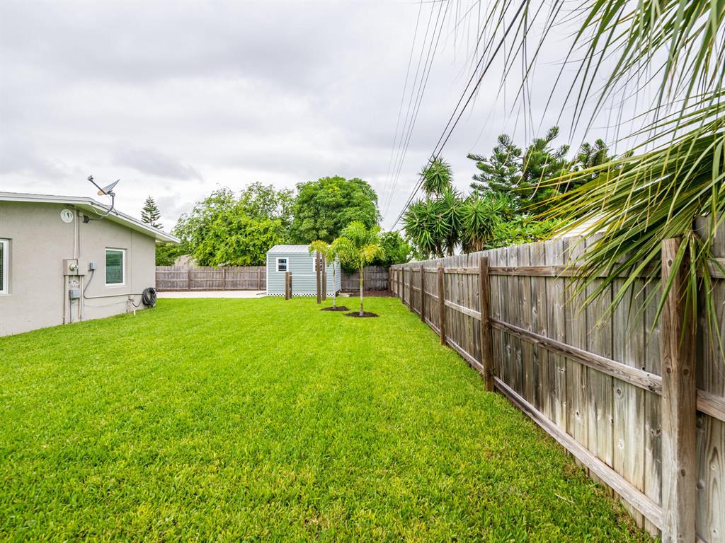 LANTANA HEIGHTS - Residential