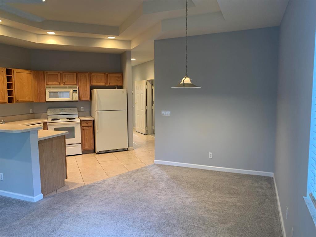 CASTLE PINES CONDOMINIUM - Residential Lease