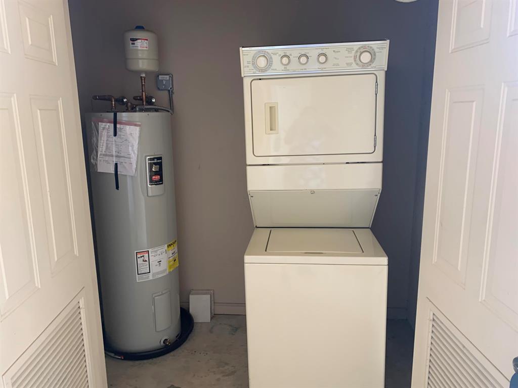 CASTLE PINES CONDOMINIUM - Residential Lease