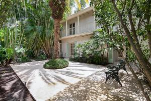 POINCIANA PARK 2ND ADD - Residential