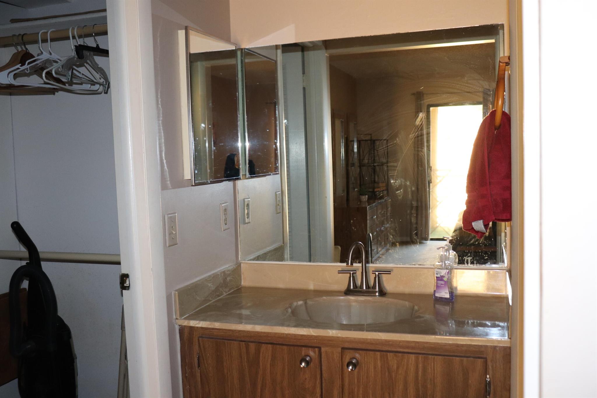 KINGS POINT CAPRI CONDOS - Residential Lease