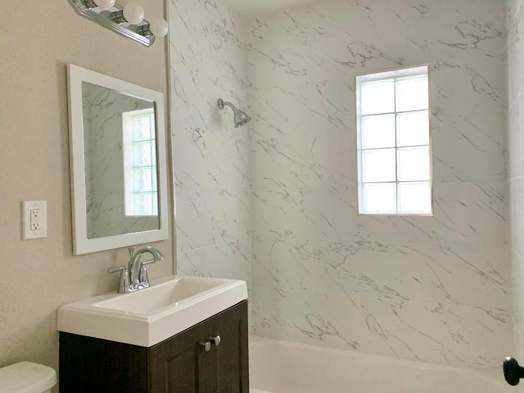 NORTH PALM BCH 4 - Residential Lease